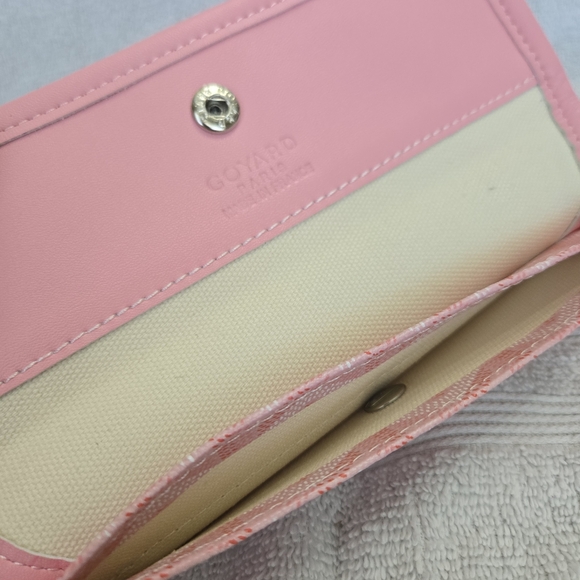 *Like New* Goyard Pink Pouch/Clutch Wallet - Signature Pattern - Picture 8 of 11